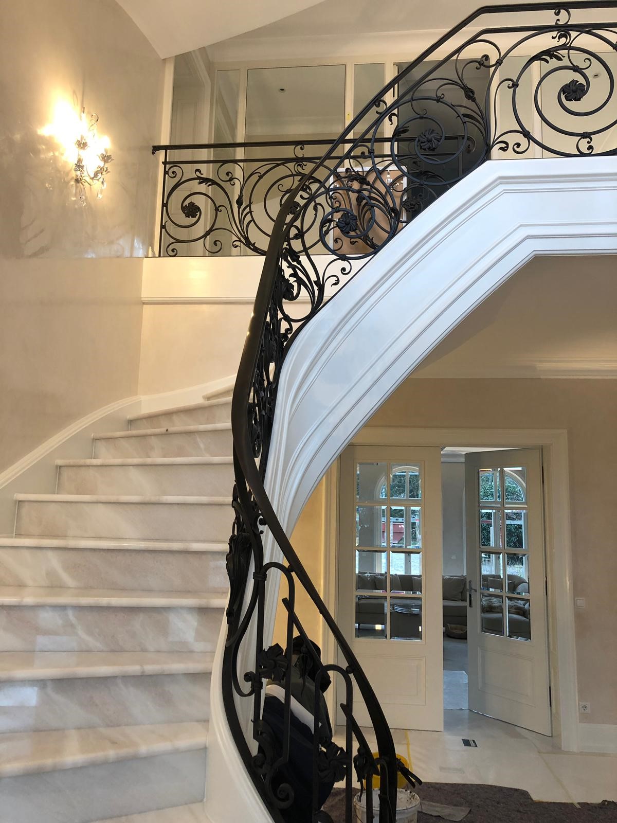 Ihr Spezialist für Sanierung und Verlegen von Fußböden, Unterböden und Estrich sowie Parkett, Laminat, Teppichboden und anderen Bodenbelägen in Neutraubling