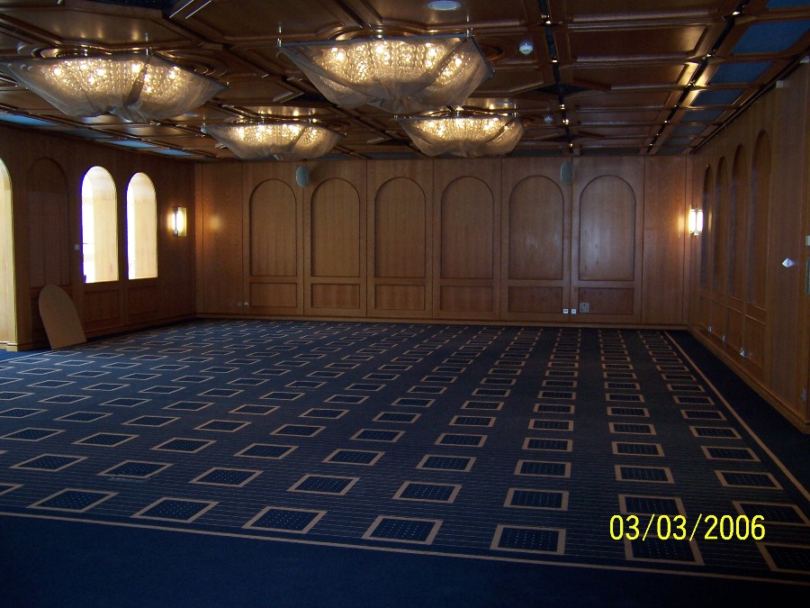 Ihr Spezialist für Sanierung und Verlegen von Fußböden, Unterböden und Estrich sowie Parkett, Laminat, Teppichboden und anderen Bodenbelägen in Neutraubling, Arabella-Sheraton